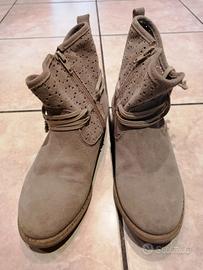 stivaletti estivi scamosciati n. 36