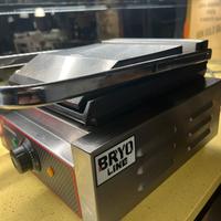 Piastra elettrica per paninoteca