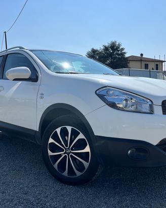 Nissan Qashqai 2.0 dCi DPF Tekna 4x4 automatico