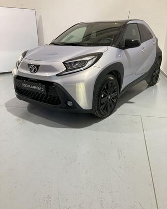 Toyota Aygo X 1.0B (72 CV) JBL Special Editio...