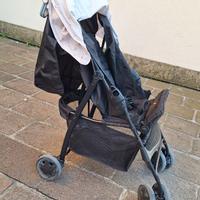 Passeggino  leggero max 15 kg a chiusura pacchetto