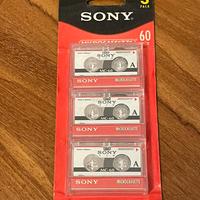 Microcassette Sony sigillate