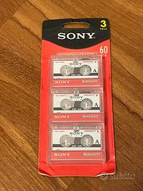Microcassette Sony sigillate
