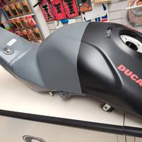 Serbatoio Ducati V4 Panigale e street fighter