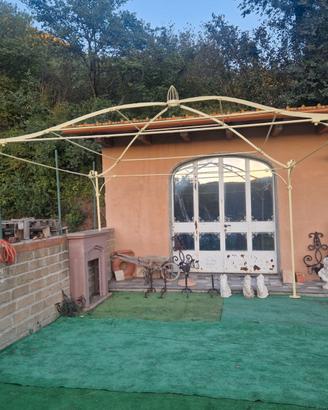 GAZEBO QUADRATO IN FERRO