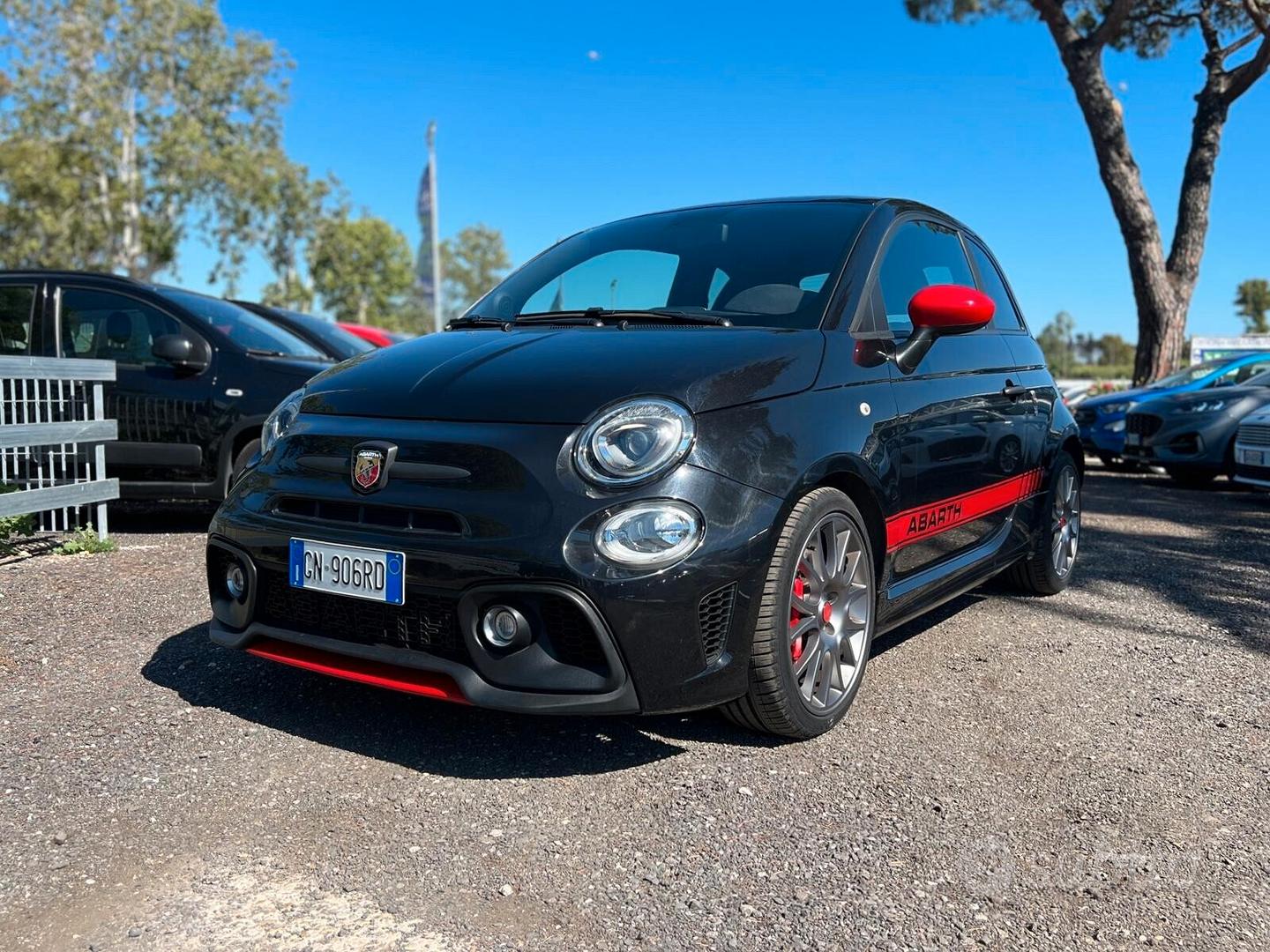 Abarth 595 2021 photo 2