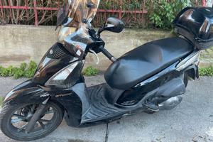Kymco People 300 GT