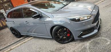 Ford Focus ST 250