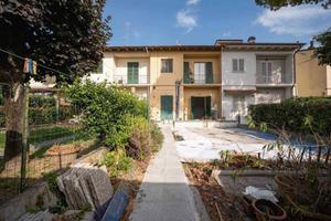 Casa indipendente di 137 m² con più di 5 locali e 