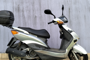 Scooter 125 cc Yamaha modello Cygnus