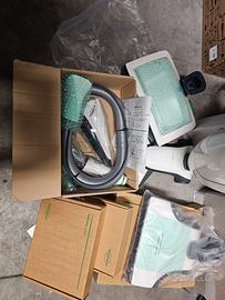 Folletto VK 220 S scopa usata il resto nuovo come 