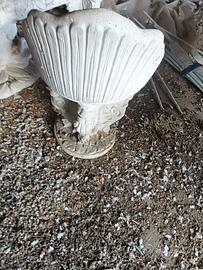 tavolo d giardino in cemento vecchio disegnato 