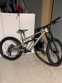 Specialozed STATUS DH