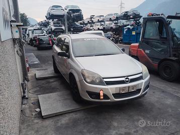 OPEL ASTRA 1.9 TD 2006 Z19DT   PER RICAMBI