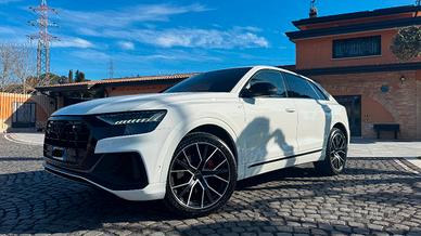Audi Q8 55 3.0 tfsi mhev Sport quattro tiptronic