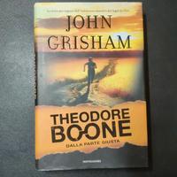 John Grisham Theodore Boone "Dalla parte giusta"