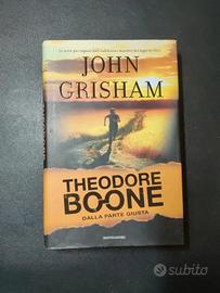 John Grisham Theodore Boone "Dalla parte giusta"