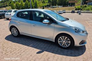 208 benzina valutiamo usato /