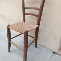 Sedie antiche a 26 euro cad.