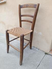Sedie antiche a 26 euro cad.