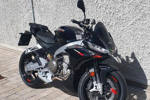 Aprilia tuono 660 factory