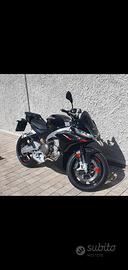 Aprilia tuono 660 factory