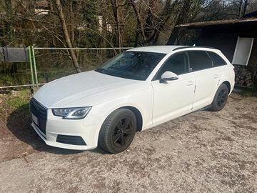Audi A4 Avant 2.0TDI 150Cv Business Sport