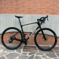 Giant Revolt 2023 tg.XL