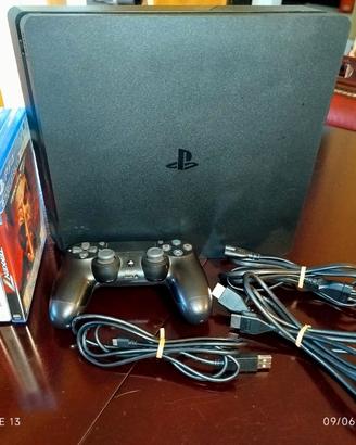 PlayStation 4 poco usata + 3 giochi