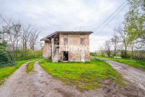 Porzione di casa in zona collinare