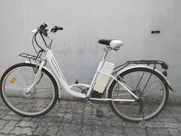 Bici a pedalata assistita