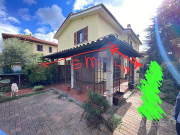 Tettoia completa in castagno 5x4x profondità 3 m