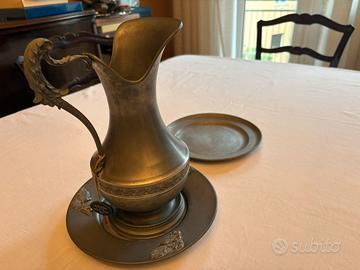 Antichita’ in Peltro: Brocca, Piatto e Sottopiatto