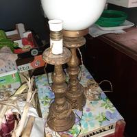 lampade antiche in legno con o senza paralume