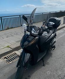 Honda SH 300
