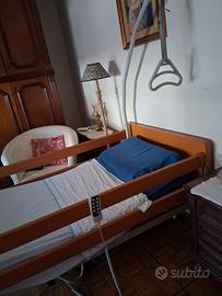 Letto ortopedico con  movimentazione elettrica
