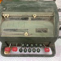 Calcolatrice meccanica