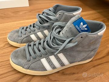 Scarpe Adidas n. 42 2 3 usate Abbigliamento e Accessori In vendita a Roma