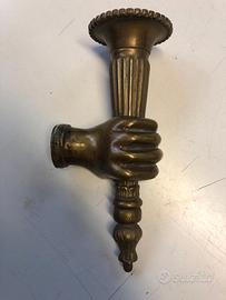 Applique a forma di mano