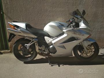 Honda VFR 800 - 2003