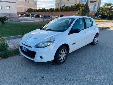 Clio 1.2 benzina 2010