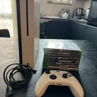 Xbox One S + 8 giochi