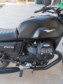 Moto Guzzi v7 III stone
