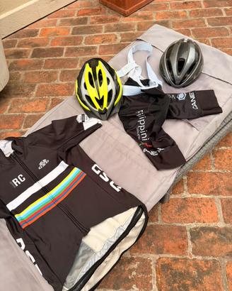 Kit da ciclismo, caschi giacca e tuta bici