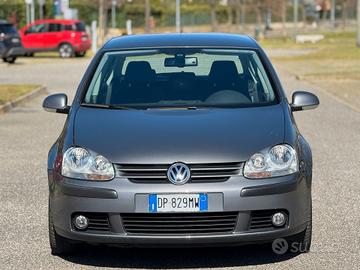 Volkswagen Golf 1.4 16V TSI 5p. DSG 7G x neopatent