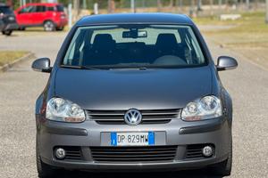 Volkswagen Golf 1.4 16V TSI 5p. DSG 7G x neopatent
