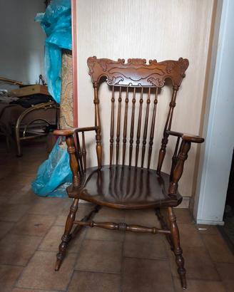 Sedia da lettura in legno massello vintage 