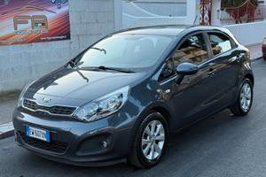 Kia Rio 1.1 CRDi 75CV 5P. Cool - 2014