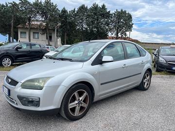 Ford Focus CC Focu+ 1.6 benz ok neopatentati garan