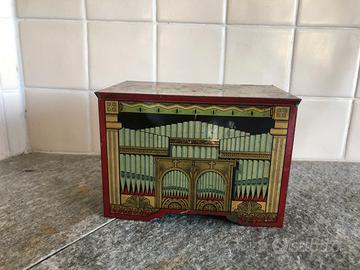 Organetto manuale d'epoca